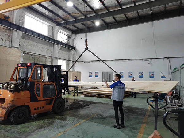 膠合板箱在寄存時(shí)需要注意哪些地方 膠合板箱在寄存時(shí)需要注意哪些地方